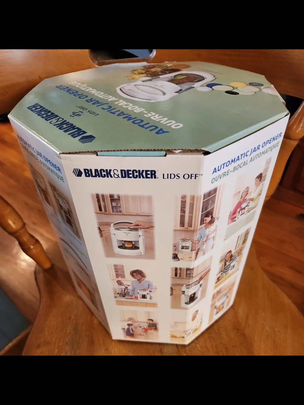 Black & Decker White and Gray Automatic Jar Opener - Countertop Model